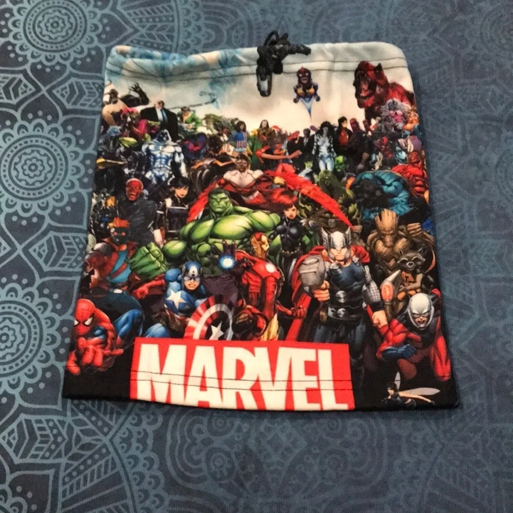 6/$20 New super soft Marvel neck gaiter